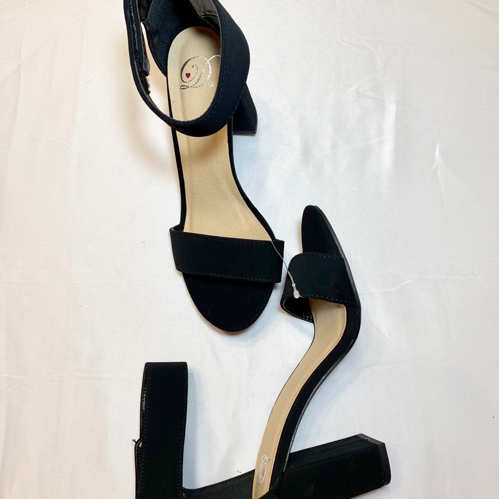 Black Suede Chunky Heel (New) - Picture 3 of 6